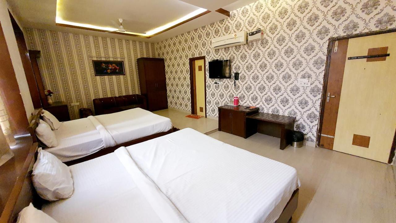Hotel Amritsar Inn Bagian luar foto