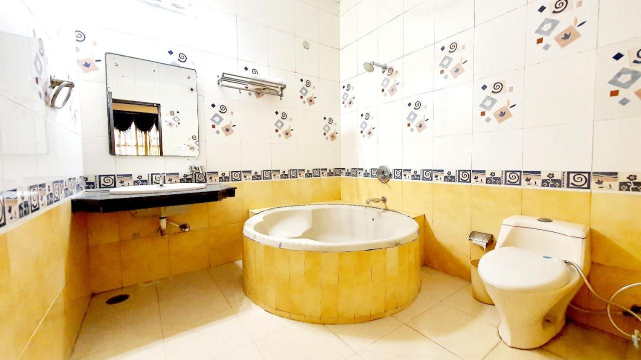 Hotel Amritsar Inn Bagian luar foto